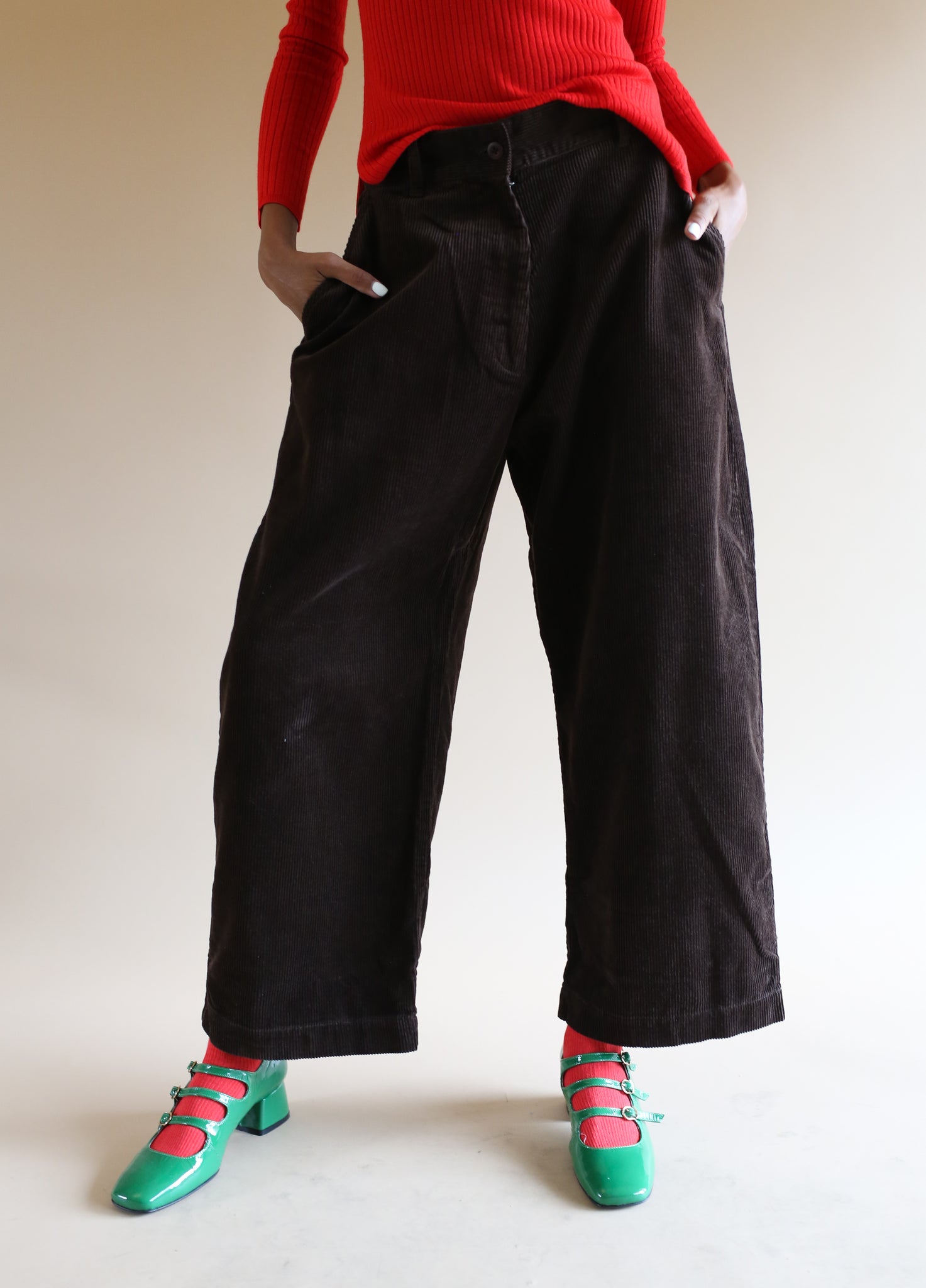 Ali Golden Loose Barrel Pant