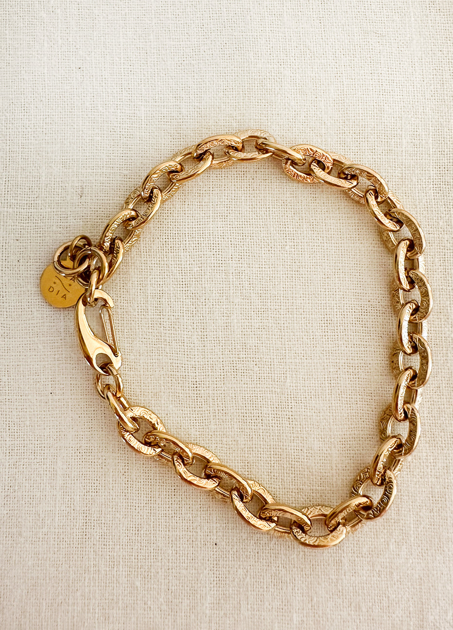 Dea Dia Delara Pattern Chain Bracelet