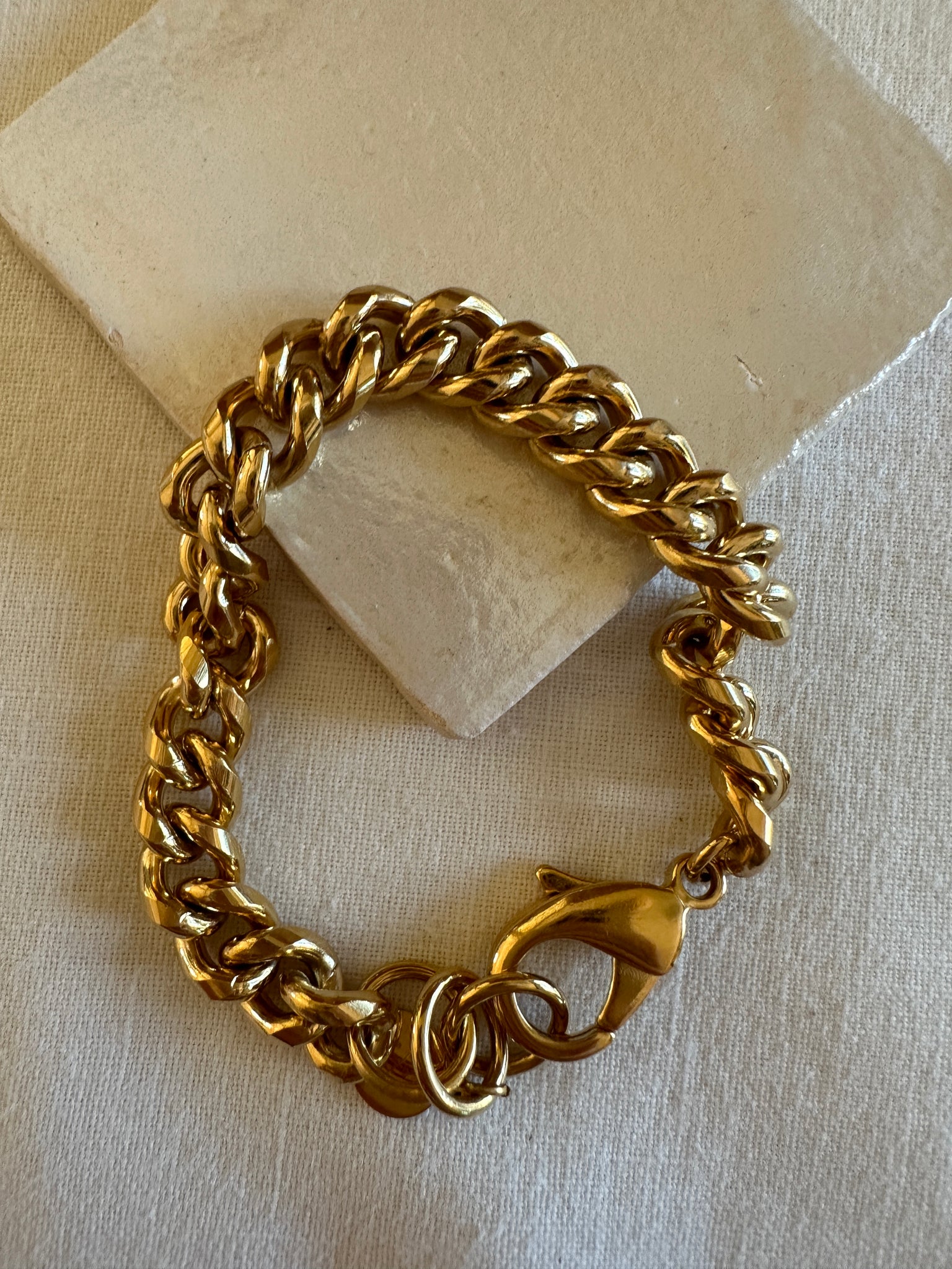 Dea Dia - Golda Cuban Chain Bracelet